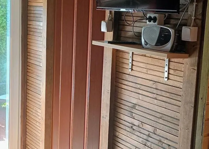 אכסניה Domeczek Sami